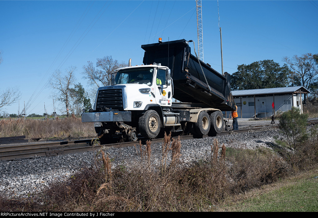 LDRR section truck